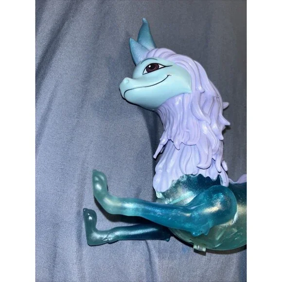 Disney Raya and the Last Dragon Sisu 7.5 Inch Tall Action Figure. Not Tested - Picture 3 of 5